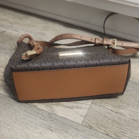 Michael Kors Dark Brown and Tan Crossbody Bag - Picture 7 of 13